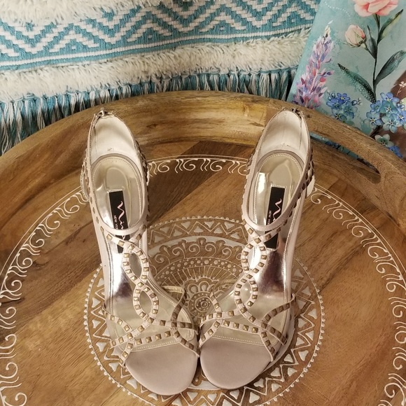 Nina Women's Ciprina Dress Sandal | Size 8 - Picture 1 of 5